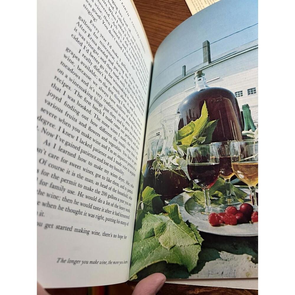 GOOD EARTH AND COUNTRY COOKING By Betty Groff & Jose‎ Wilson 1974 with extras! - Picture 11 of 15